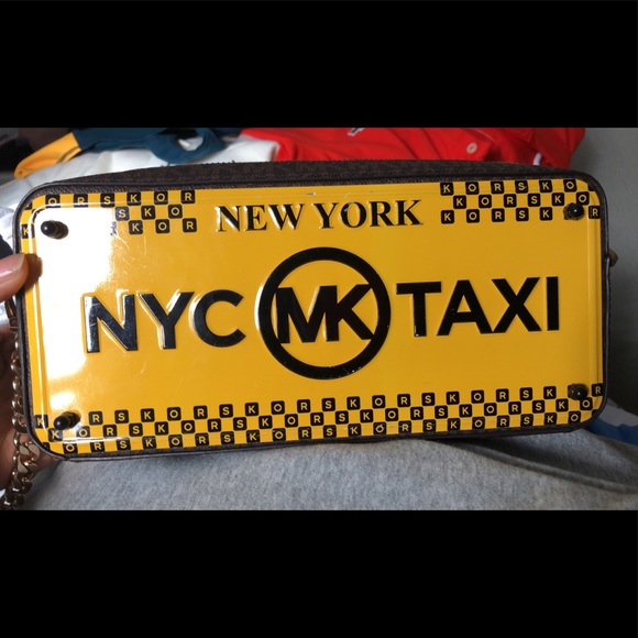 Michael Kors Purse - Picture 1 of 2